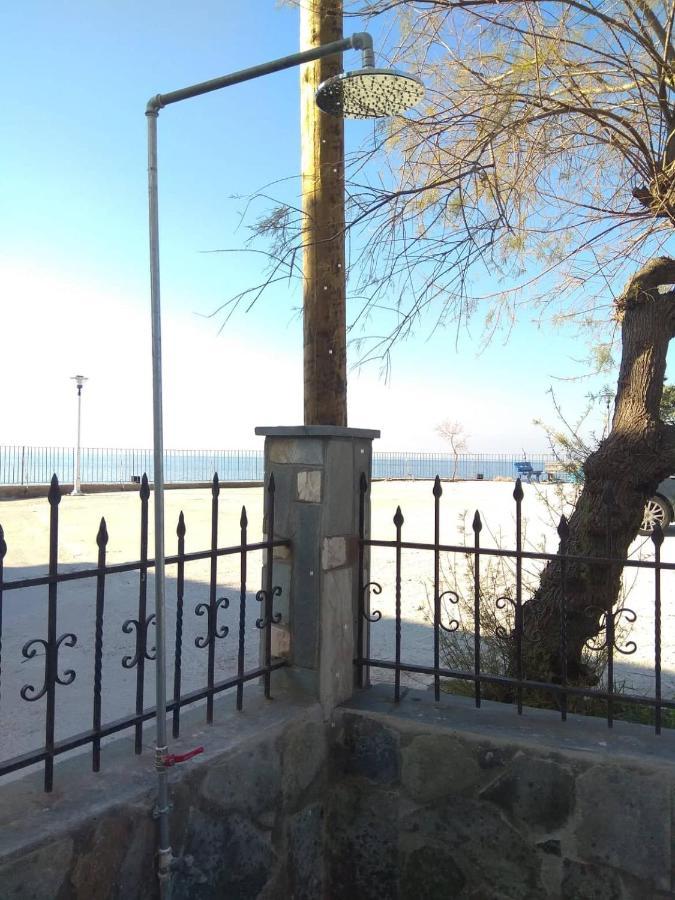 Maries Seaside Home Skála Marión エクステリア 写真