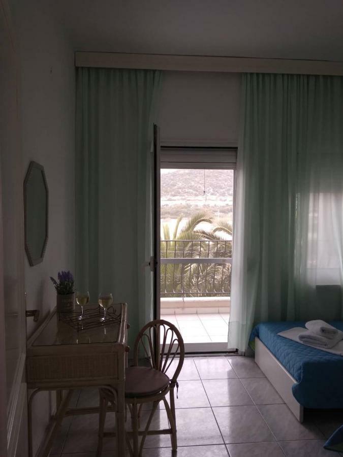 Maries Seaside Home Skála Marión エクステリア 写真